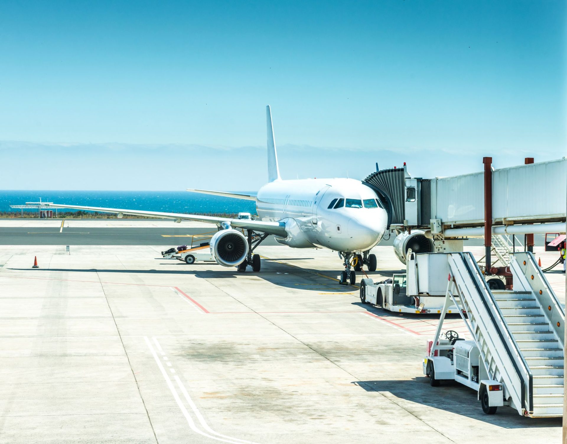 Los Puentes de Embarque: Conectando Terminales con Aeronaves